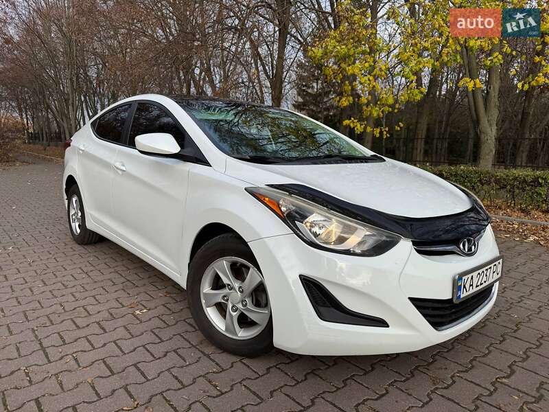 Седан Hyundai Elantra 2014 в Миргороде
