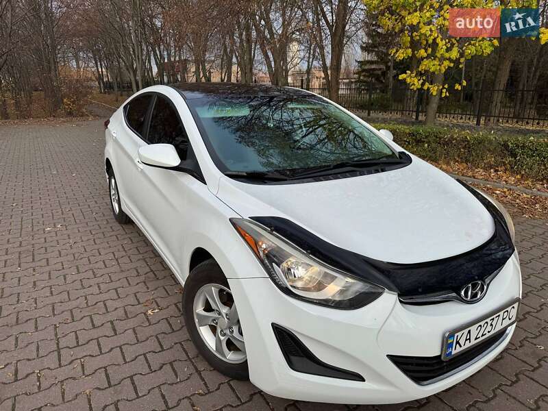 Седан Hyundai Elantra 2014 в Миргороде