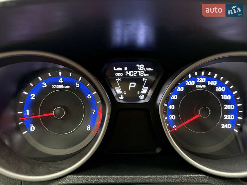 Седан Hyundai Elantra 2013 в Киеве фото 5 Седан Hyundai Elantra 2013 в Киеве