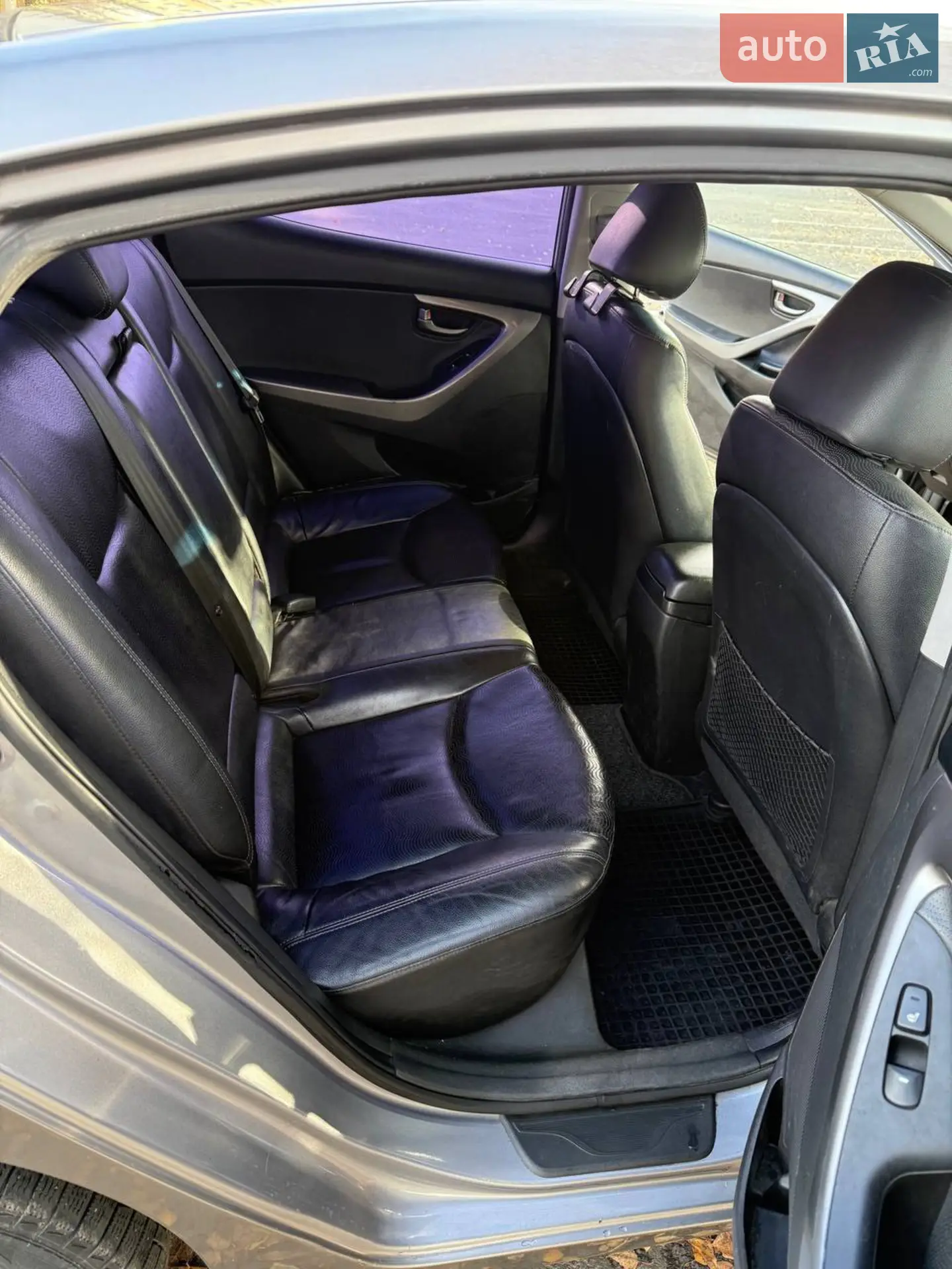 2012 Hyundai Elantra - мініатюра 17