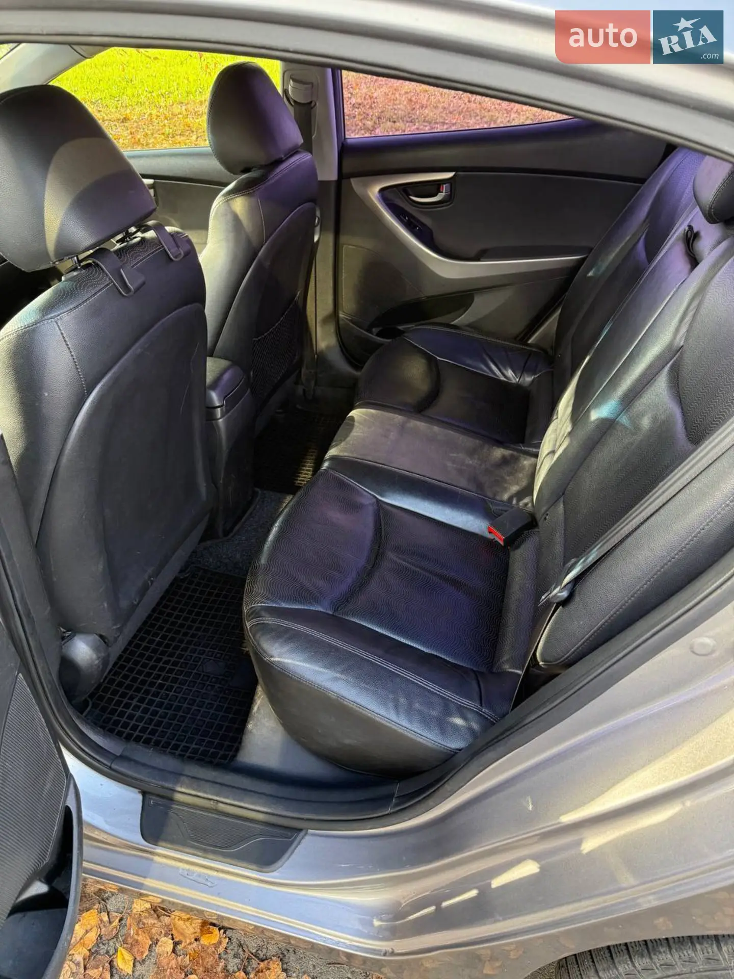 2012 Hyundai Elantra - мініатюра 23