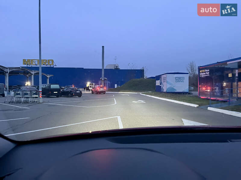 Седан Hyundai Elantra 2016 в Києві