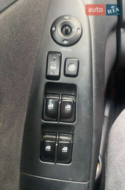 Седан Hyundai Elantra 2008 в Львове