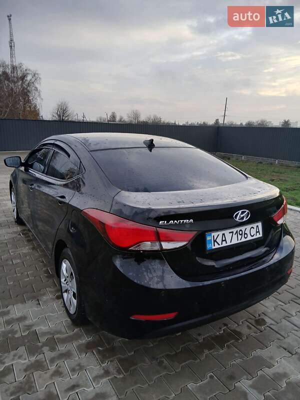 Седан Hyundai Elantra 2015 в Кагарлыке