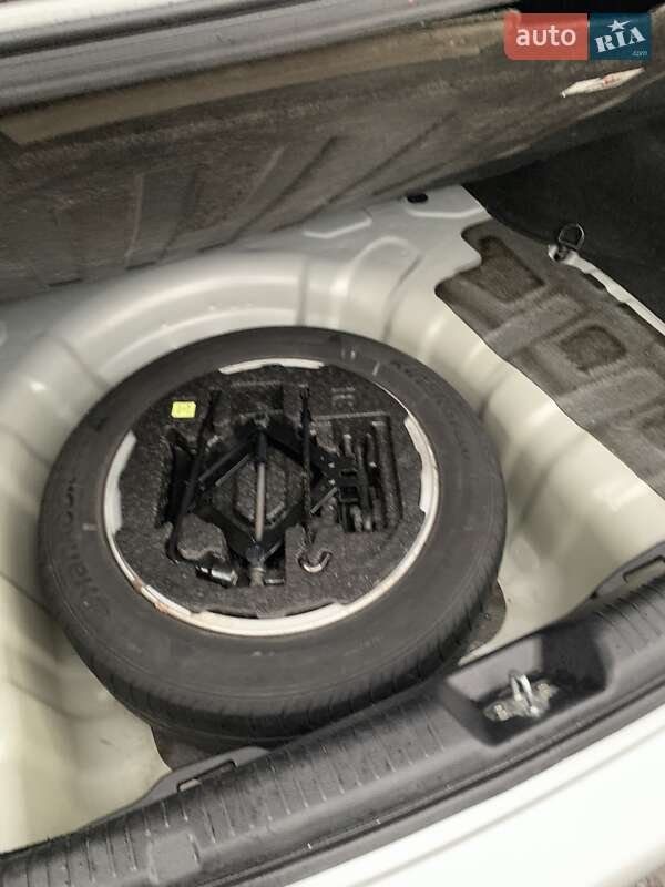 Седан Hyundai Elantra 2013 в Киеве фото 23 Седан Hyundai Elantra 2013 в Киеве