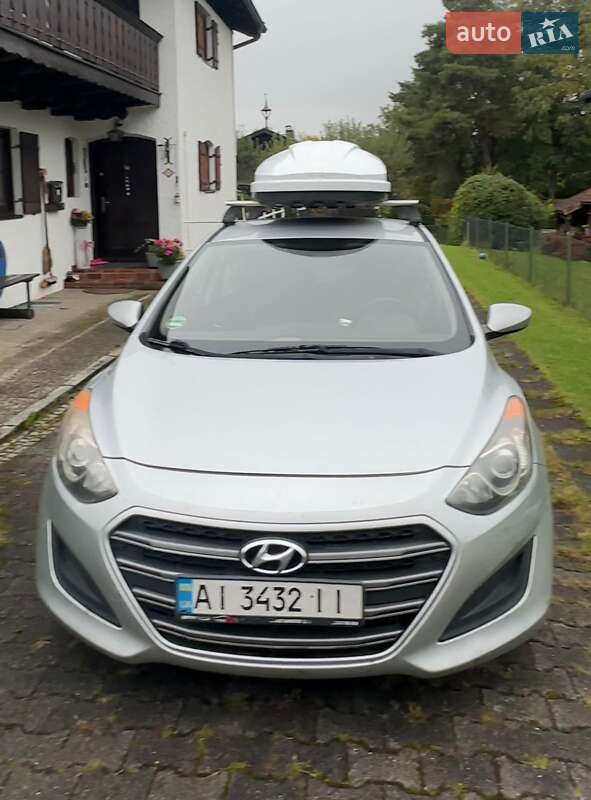 Хэтчбек Hyundai Elantra 2015 в Киеве