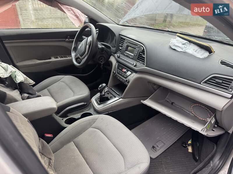 Седан Hyundai Elantra 2016 в Києві фото 9 Седан Hyundai Elantra 2016 в Києві
