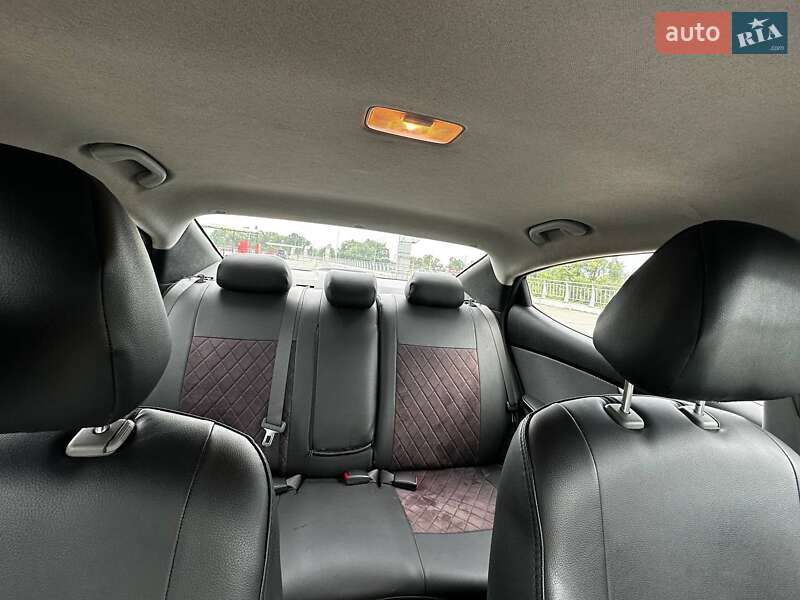 Седан Hyundai Elantra 2011 в Києві фото 21 Седан Hyundai Elantra 2011 в Києві