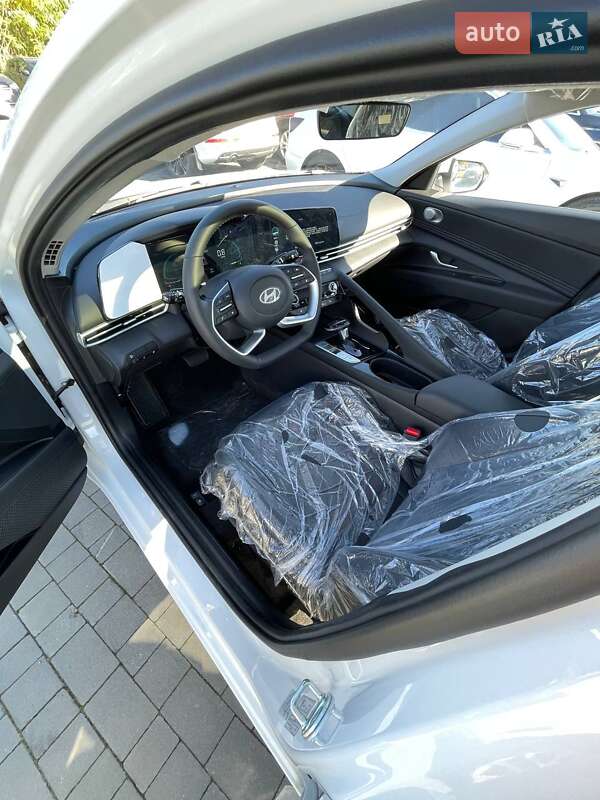 Седан Hyundai Elantra 2025 в Львове фото 10 Седан Hyundai Elantra 2025 в Львове