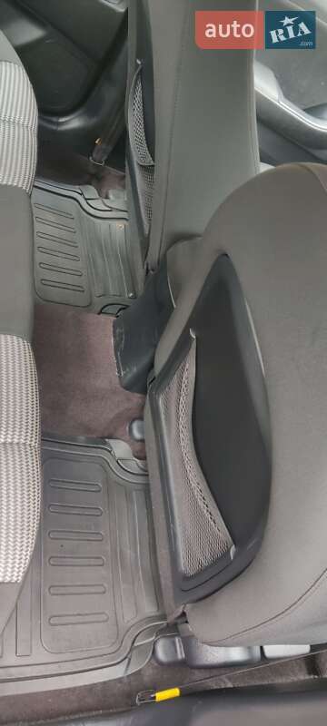 Седан Hyundai Elantra 2010 в Киеве