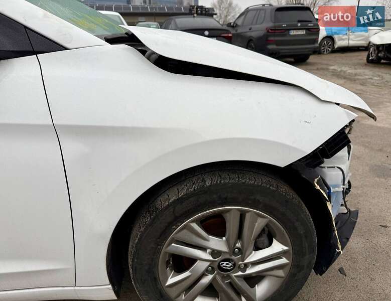 Седан Hyundai Elantra 2020 в Киеве фото 16 Седан Hyundai Elantra 2020 в Киеве