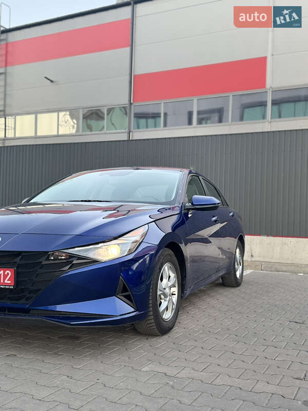 Седан Hyundai Elantra 2022 в Киеве