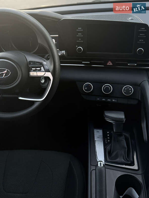 Седан Hyundai Elantra 2022 в Киеве