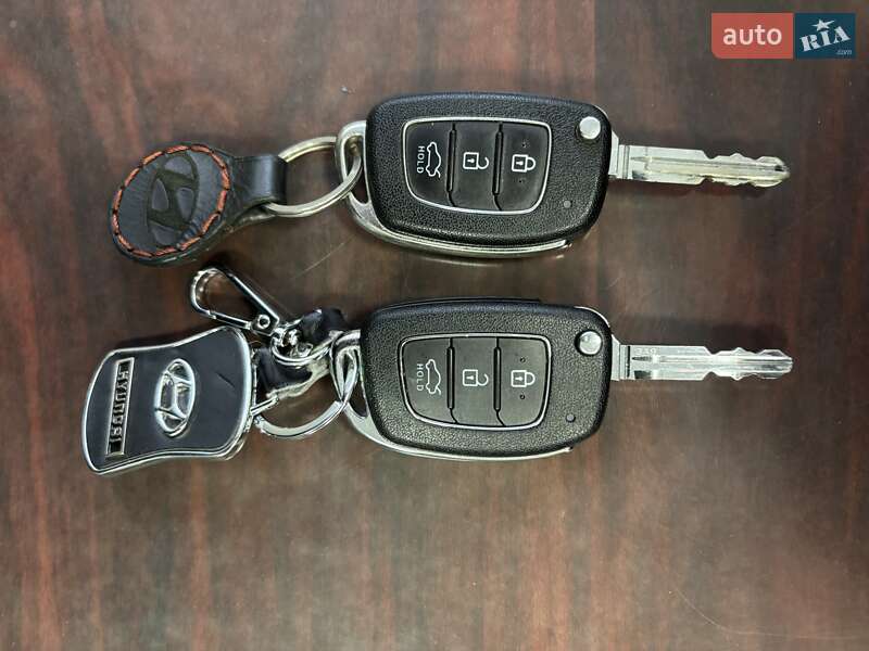 Седан Hyundai Elantra 2018 в Киеве