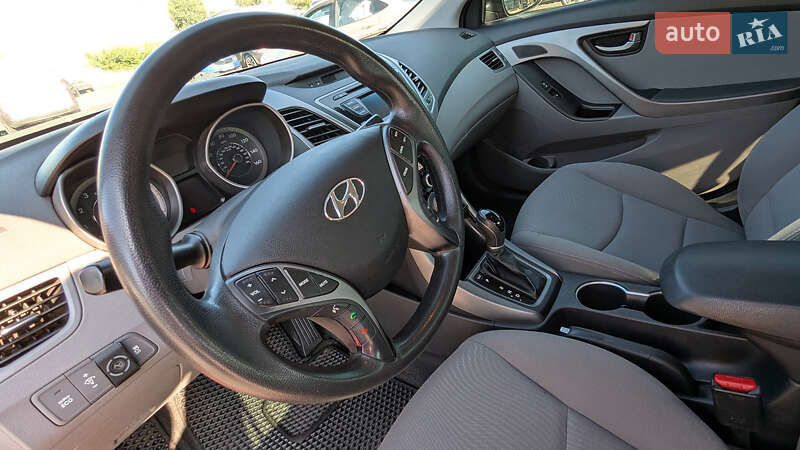 Седан Hyundai Elantra 2014 в Киеве фото 15 Седан Hyundai Elantra 2014 в Киеве
