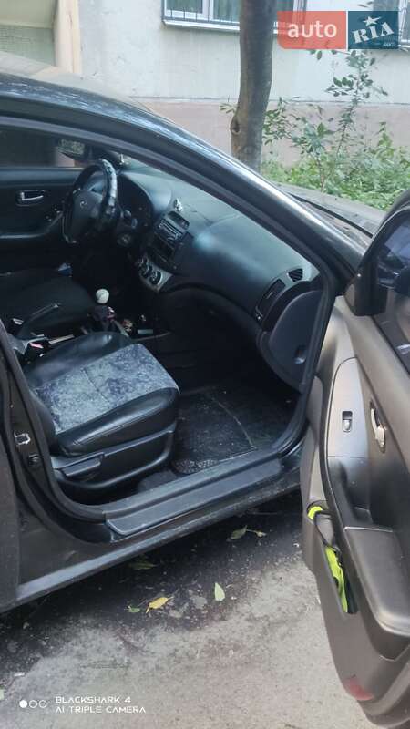 Седан Hyundai Elantra 2007 в Києві