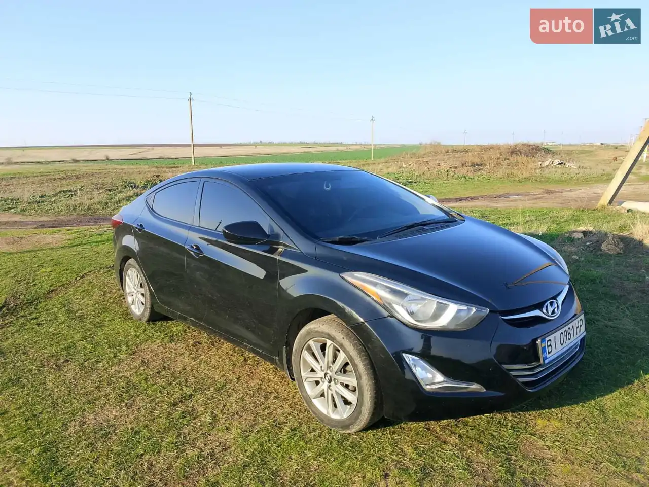 2015 Hyundai Elantra - мініатюра 17