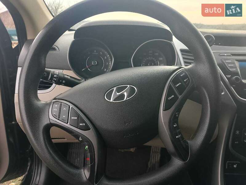 Седан Hyundai Elantra 2014 в Великой Александровке