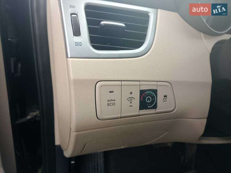 Седан Hyundai Elantra 2014 в Великой Александровке