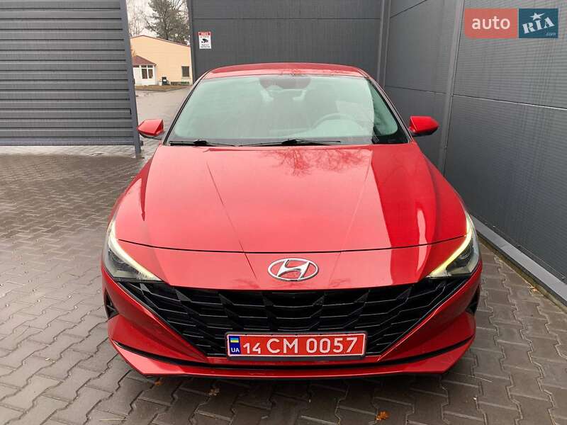 Седан Hyundai Elantra 2021 в Киеве