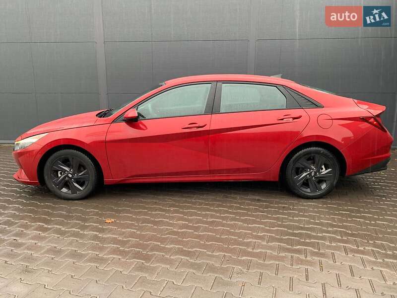 Седан Hyundai Elantra 2021 в Киеве