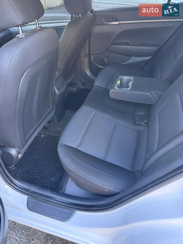 Седан Hyundai Elantra 2016 в Харькове фото 15 Седан Hyundai Elantra 2016 в Харькове