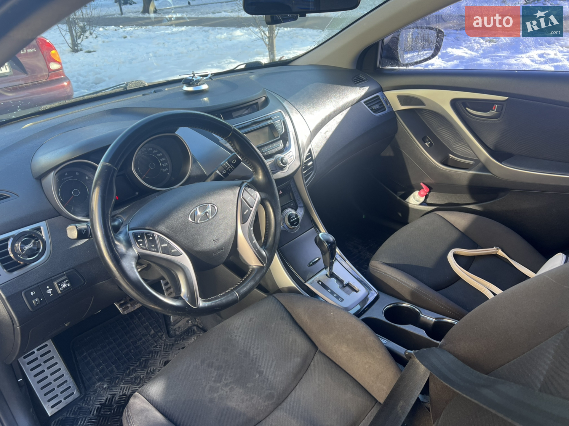 2013 Hyundai Elantra - мініатюра 5
