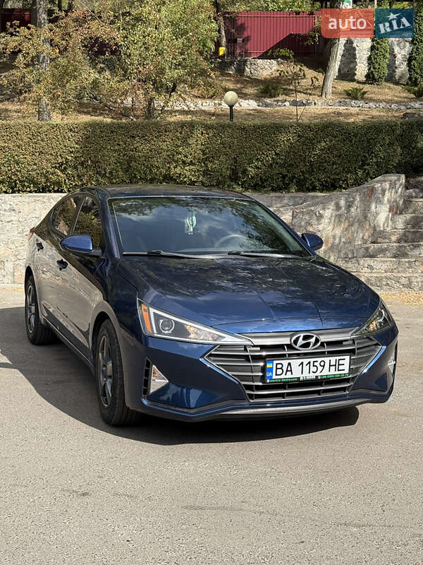 Седан Hyundai Elantra 2019 в Кропивницком