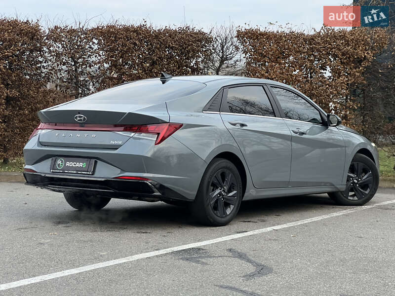Седан Hyundai Elantra 2022 в Киеве