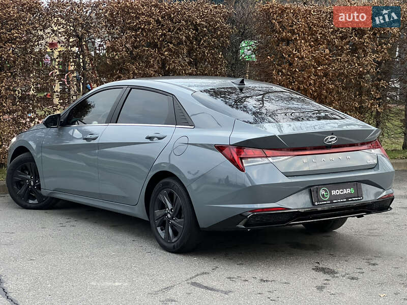 Седан Hyundai Elantra 2022 в Киеве