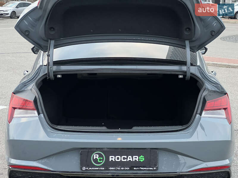 Седан Hyundai Elantra 2022 в Киеве