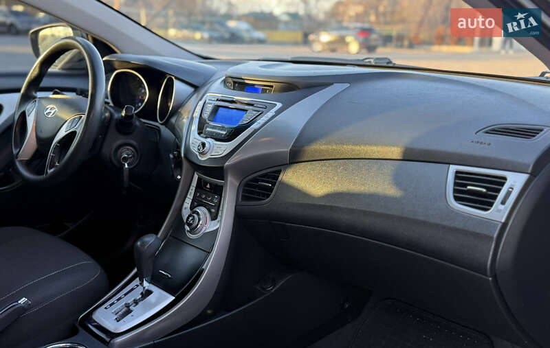 Седан Hyundai Elantra 2011 в Запорожье фото 11 Седан Hyundai Elantra 2011 в Запорожье