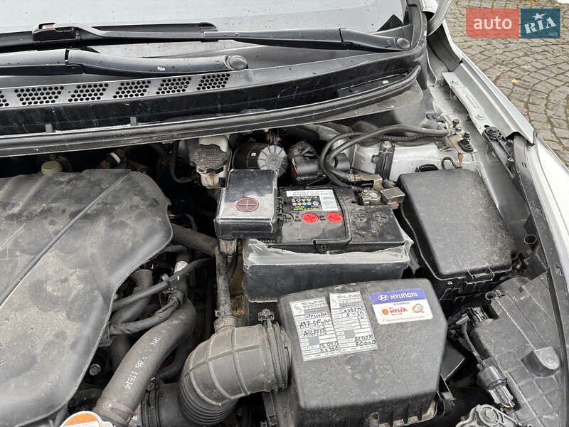 Седан Hyundai Elantra 2011 в Львові