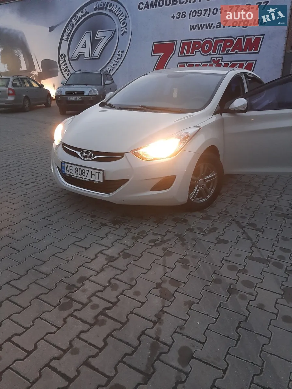 2012 Hyundai Elantra - мініатюра 13