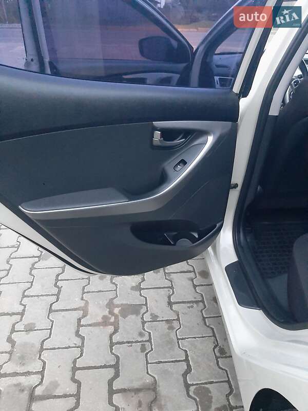 Седан Hyundai Elantra 2012 в Хмельницькому