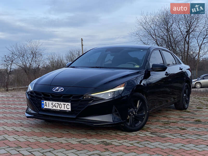 Hyundai Elantra 2021