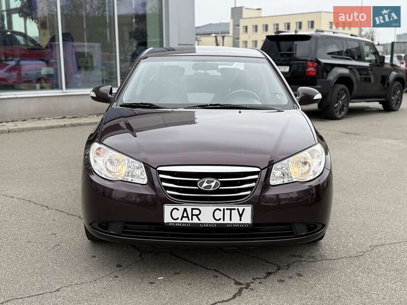 Седан Hyundai Elantra 2010 в Киеве фото 2 Седан Hyundai Elantra 2010 в Киеве