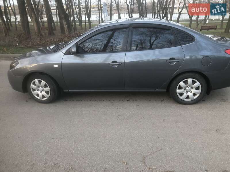 Седан Hyundai Elantra 2008 в Харькове