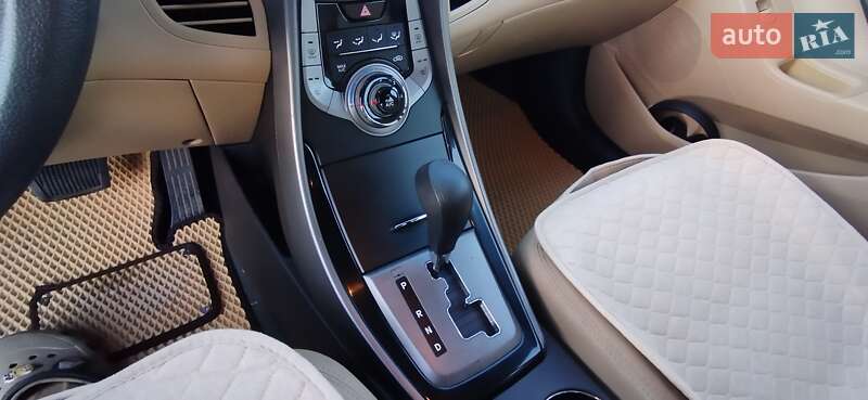 Седан Hyundai Elantra 2013 в Дніпрі фото 12 Седан Hyundai Elantra 2013 в Дніпрі