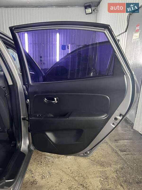 Седан Hyundai Elantra 2011 в Києві фото 14 Седан Hyundai Elantra 2011 в Києві