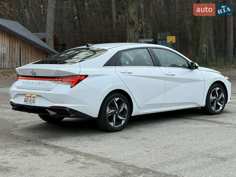 Седан Hyundai Elantra 2021 в Тараще