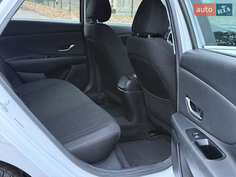 Седан Hyundai Elantra 2021 в Тараще