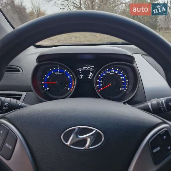 Седан Hyundai Elantra 2013 в Кривому Розі фото 5 Седан Hyundai Elantra 2013 в Кривому Розі