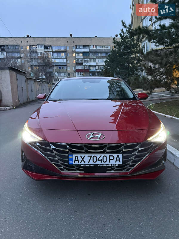 Седан Hyundai Elantra 2022 в Харькове