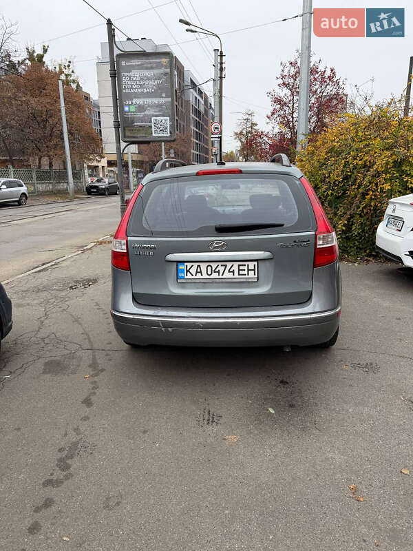 Универсал Hyundai Elantra 2010 в Киеве