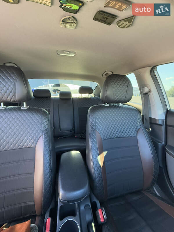 Седан Hyundai Elantra 2011 в Запорожье