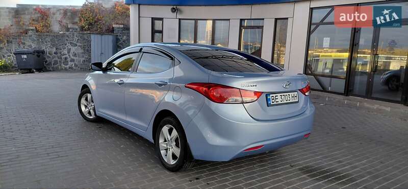 Седан Hyundai Elantra 2012 в Кропивницком