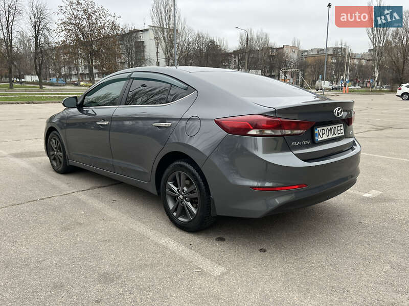 Седан Hyundai Elantra 2018 в Запорожье