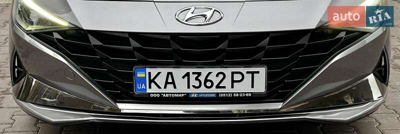 Седан Hyundai Elantra 2023 в Києві