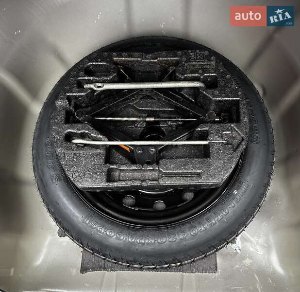 Седан Hyundai Elantra 2023 в Києві